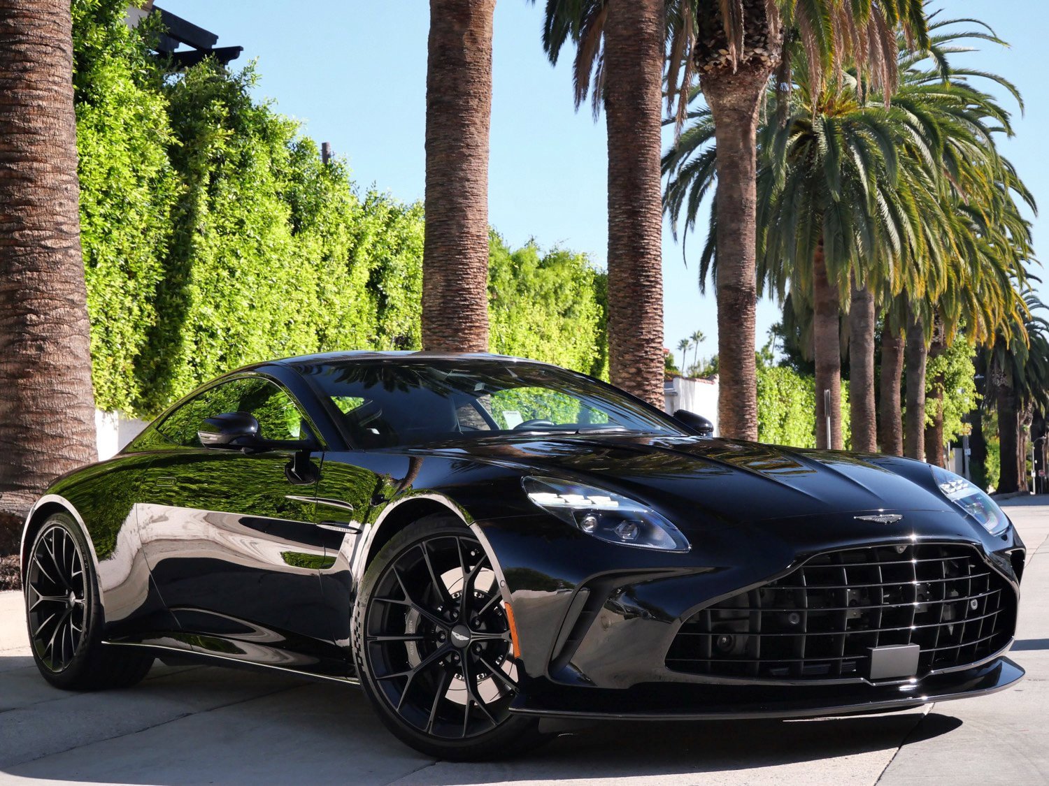 Used 2025 Aston Martin V8 Vantage Coupe