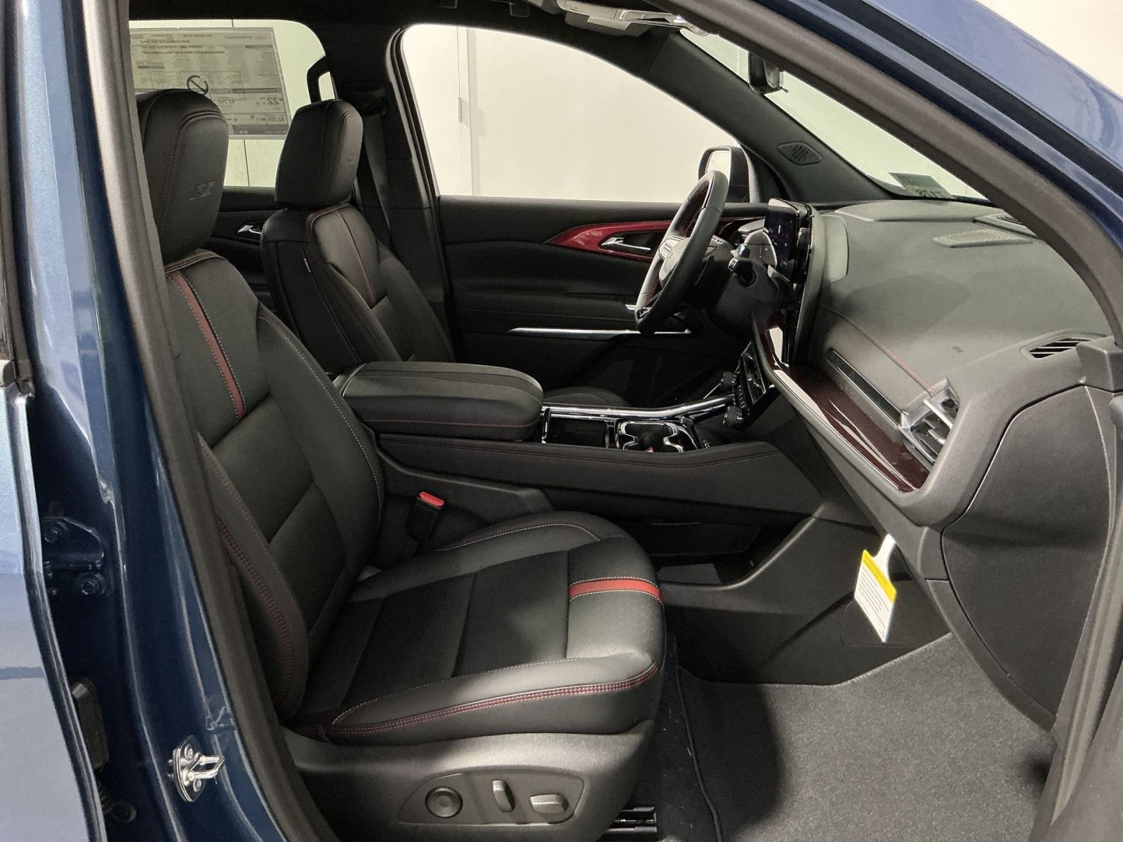 New 2026 Chevrolet Traverse RS FWD image 27