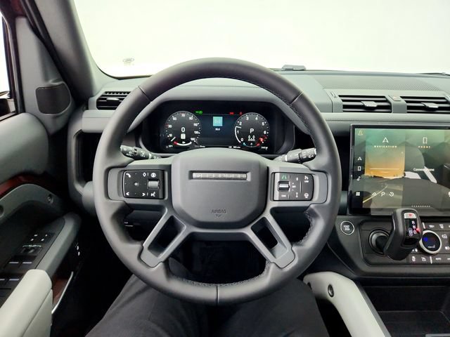 New 2026 Land Rover Defender 130 X-Dynamic SE AWD/4WD image 21