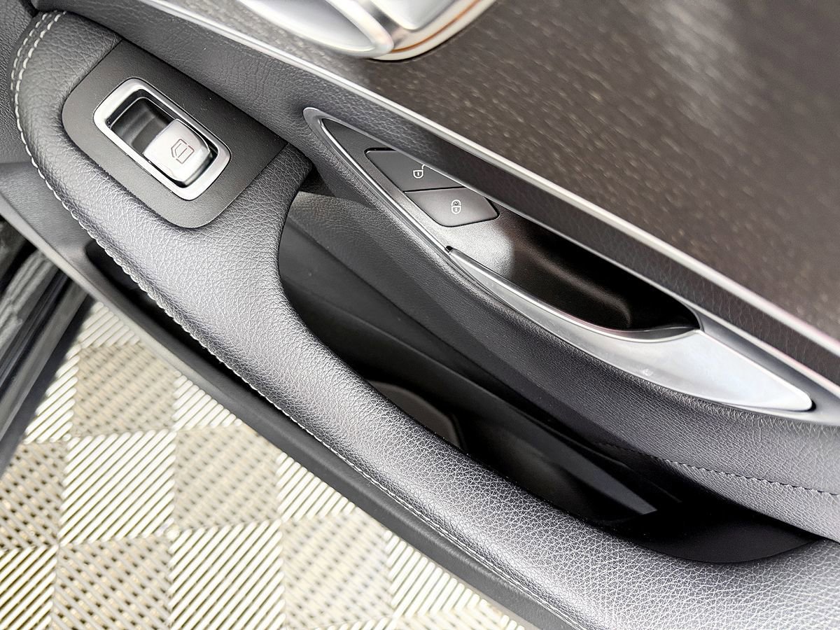 Used 2019 Mercedes-Benz C 300 4MATIC Coupe image 47