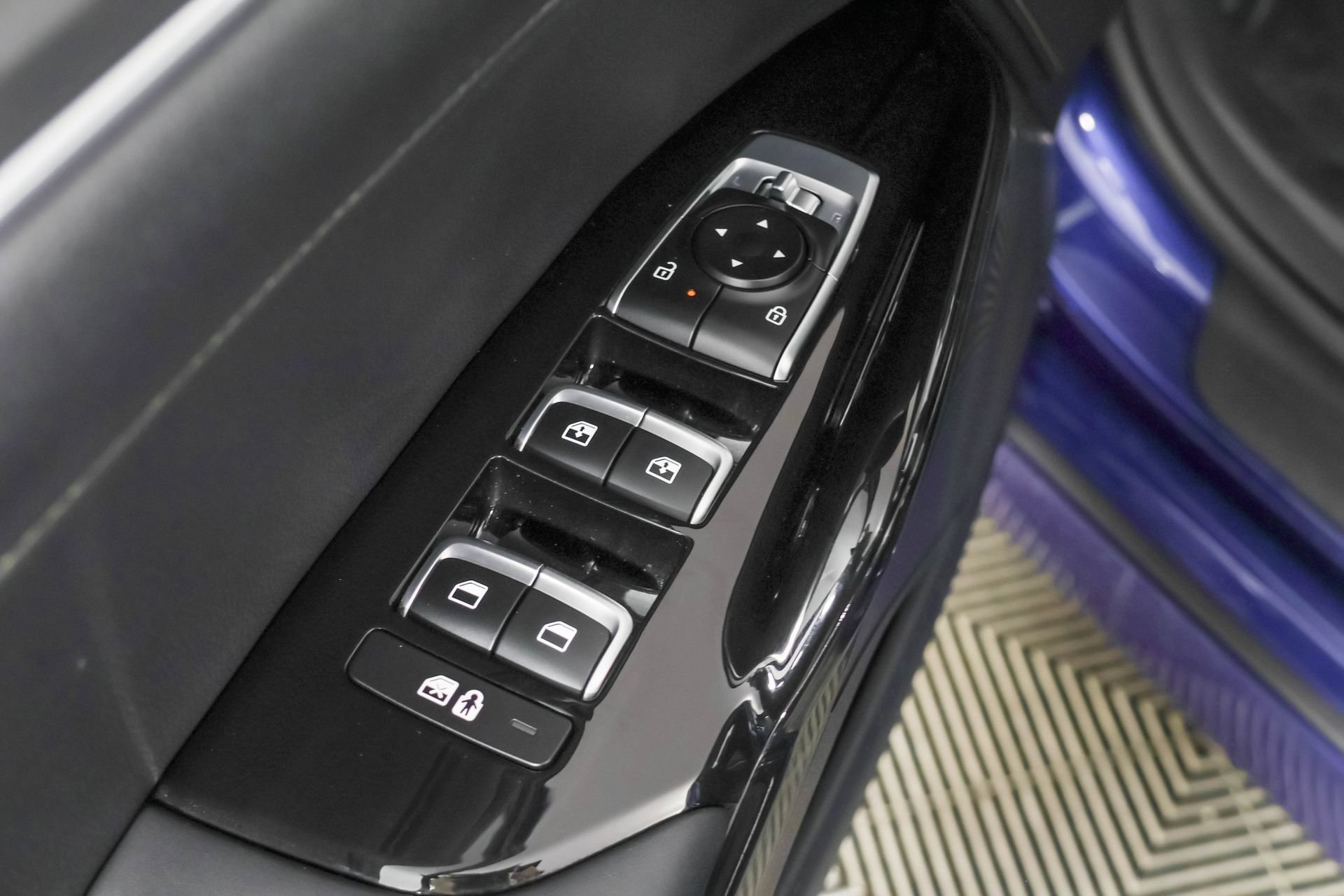 Used 2025 Kia K5 GT FWD image 36
