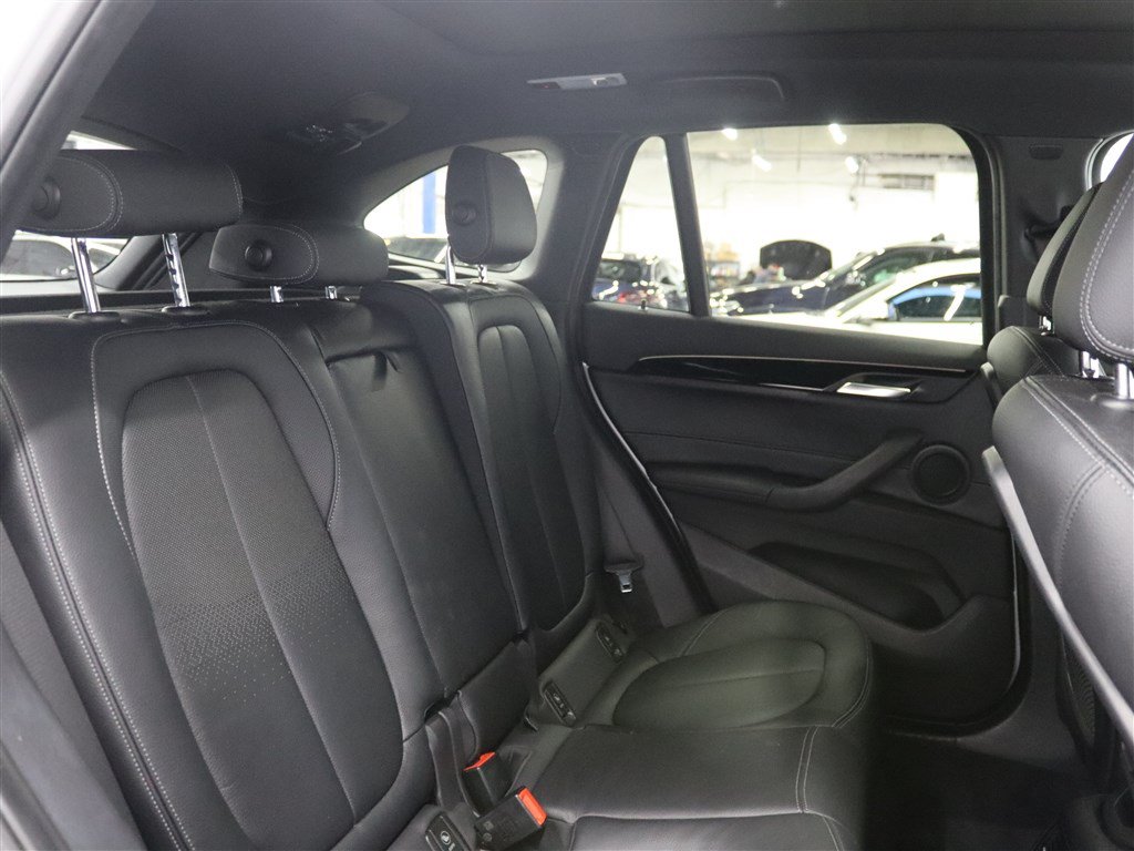 Used 2018 BMW X1 xDrive28i AWD/4WD image 18