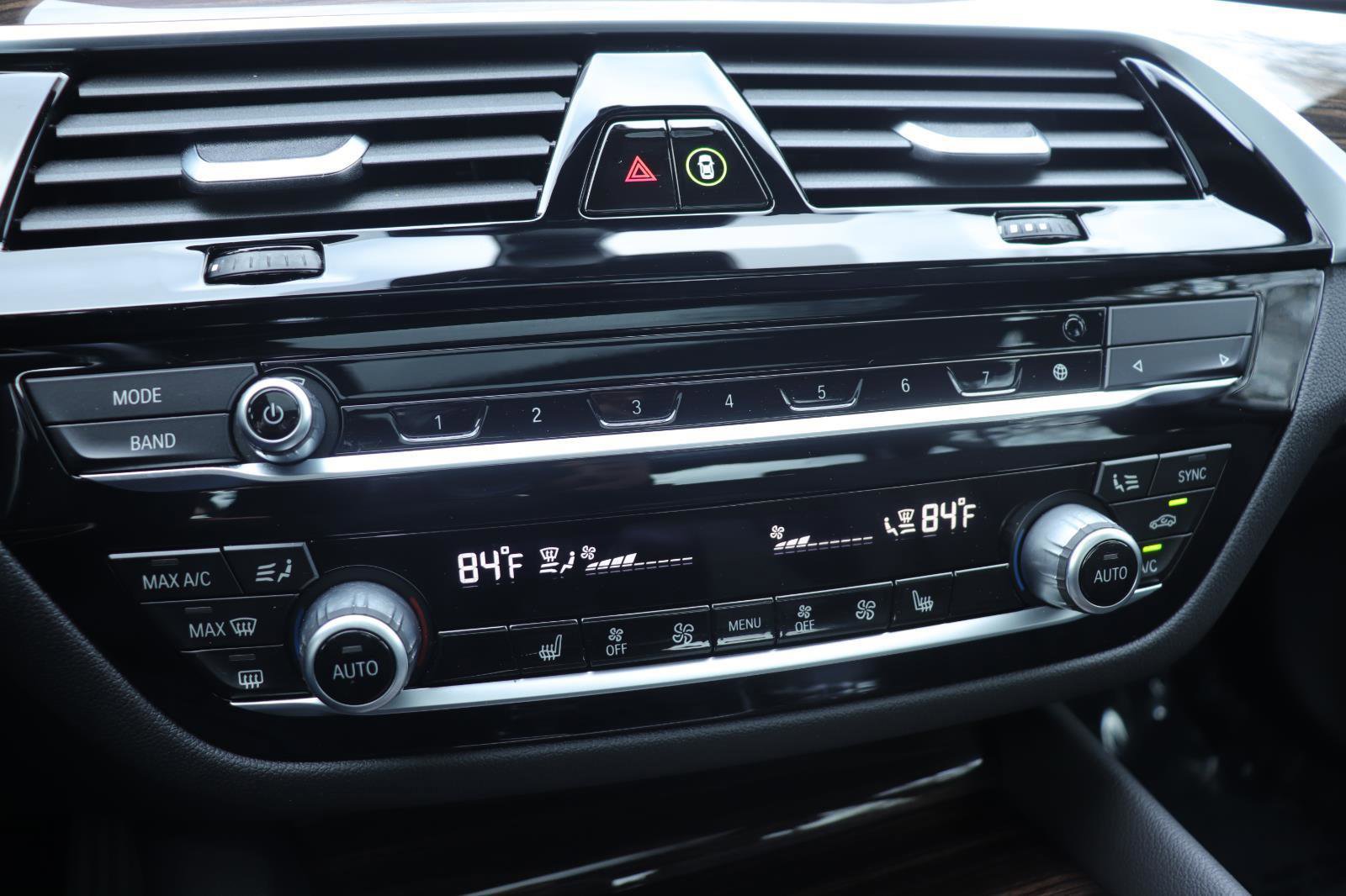 Certified 2022 BMW 540i image 34