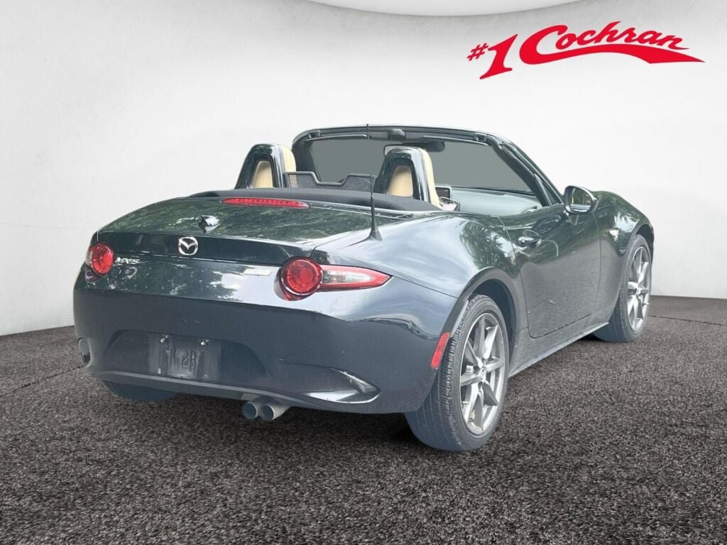 Used 2017 MAZDA MX-5 Miata Grand Touring RWD image 7
