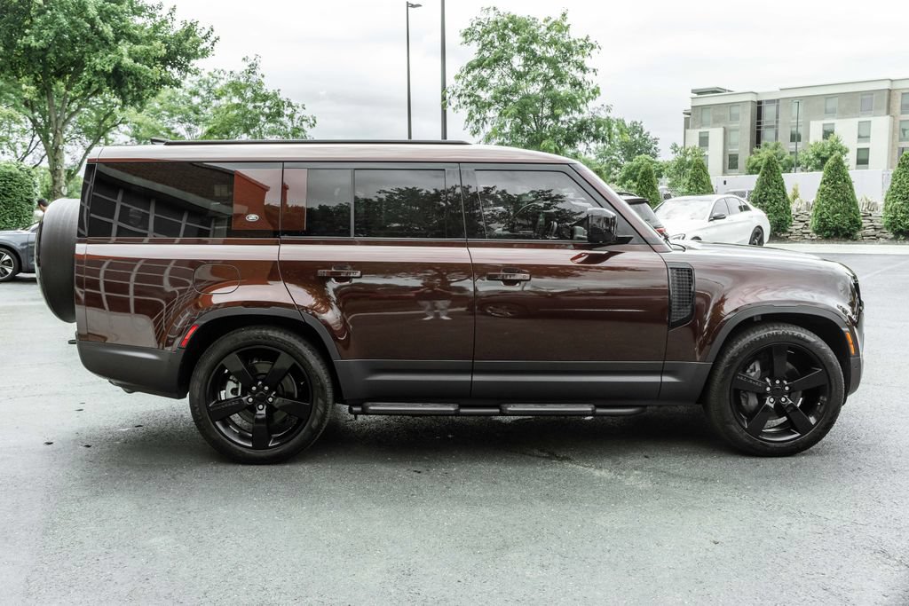 Used 2023 Land Rover Defender 130 First Edition AWD/4WD image 3