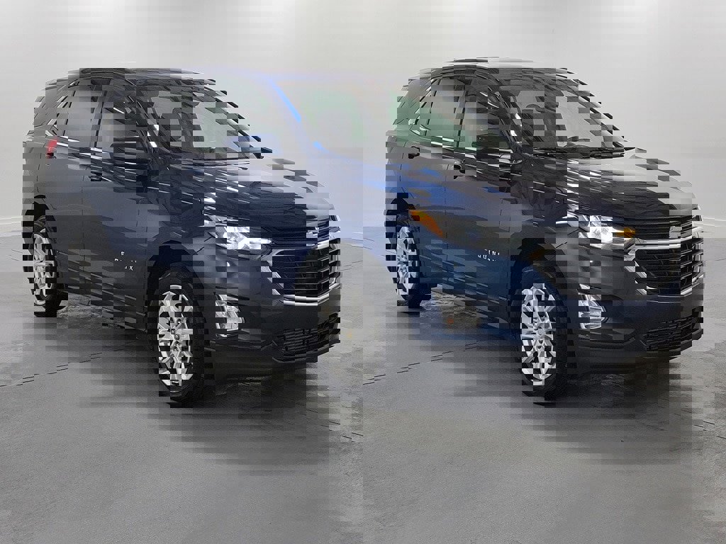 Used 2020 Chevrolet Equinox LT w/ Driver Convenience Package image 2