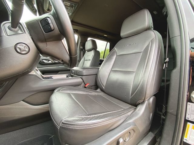 Used 2023 GMC Yukon Denali AWD/4WD image 19