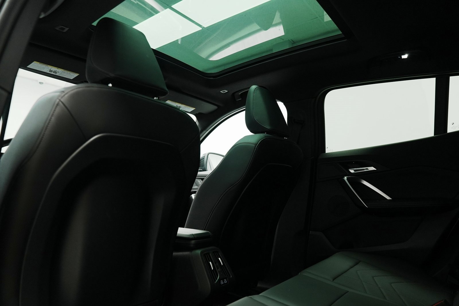 Used 2025 BMW X2 xDrive28i w/ Convenience Package image 28