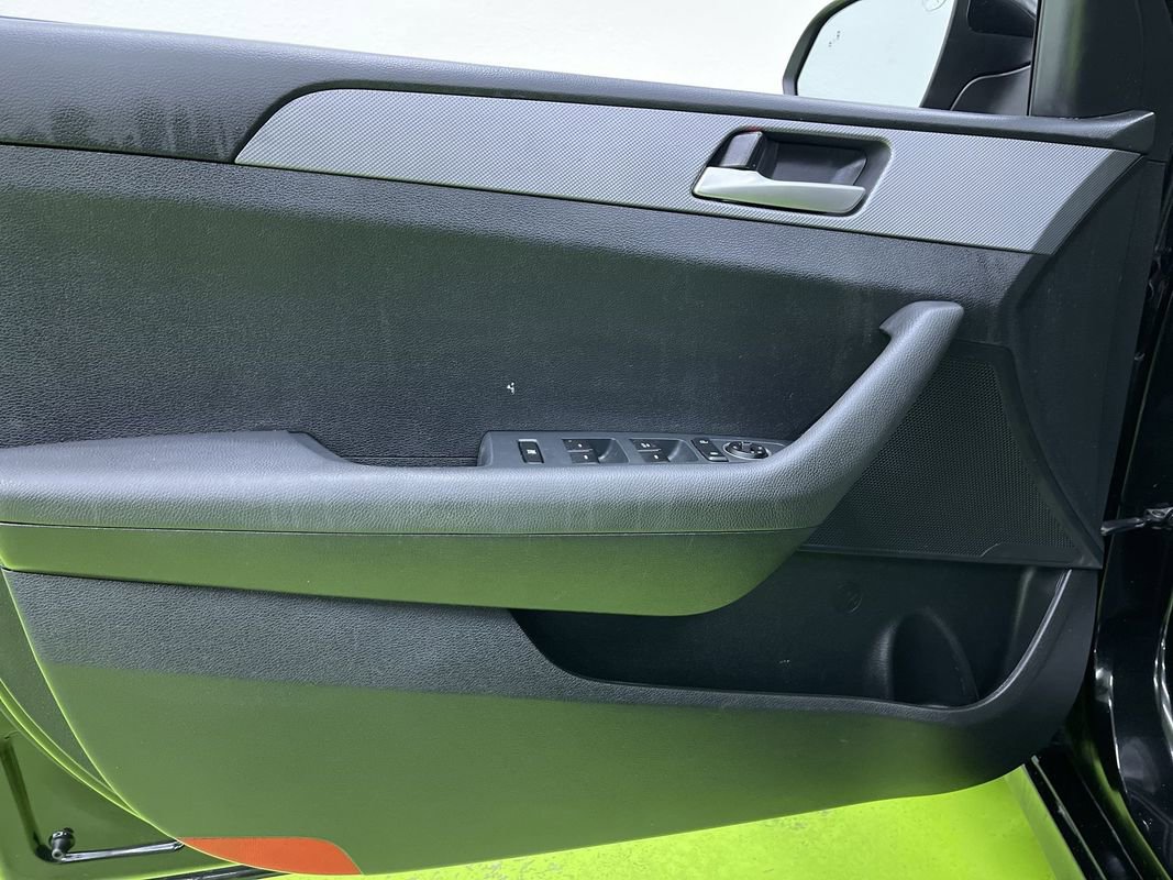 Used 2018 Hyundai Sonata SE image 16