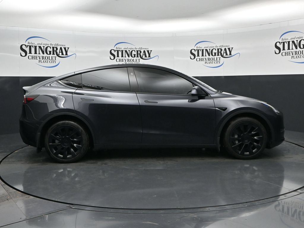Used 2024 Tesla Model Y Long Range AWD/4WD image 8