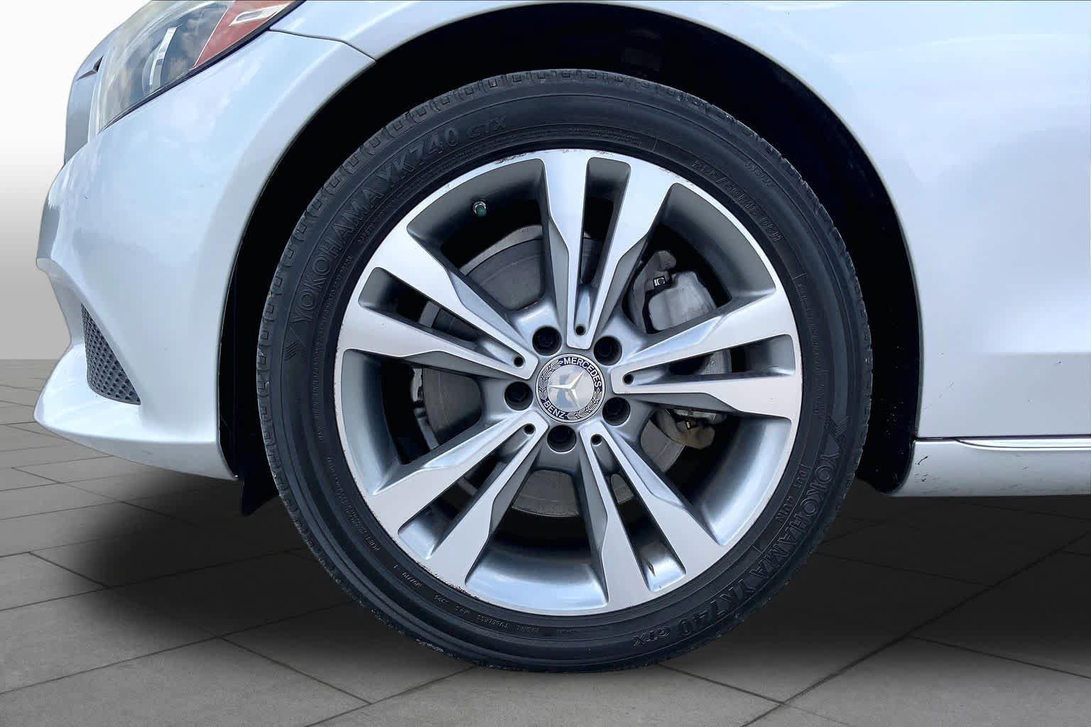 Used 2015 Mercedes-Benz C 300 4MATIC Sedan image 11