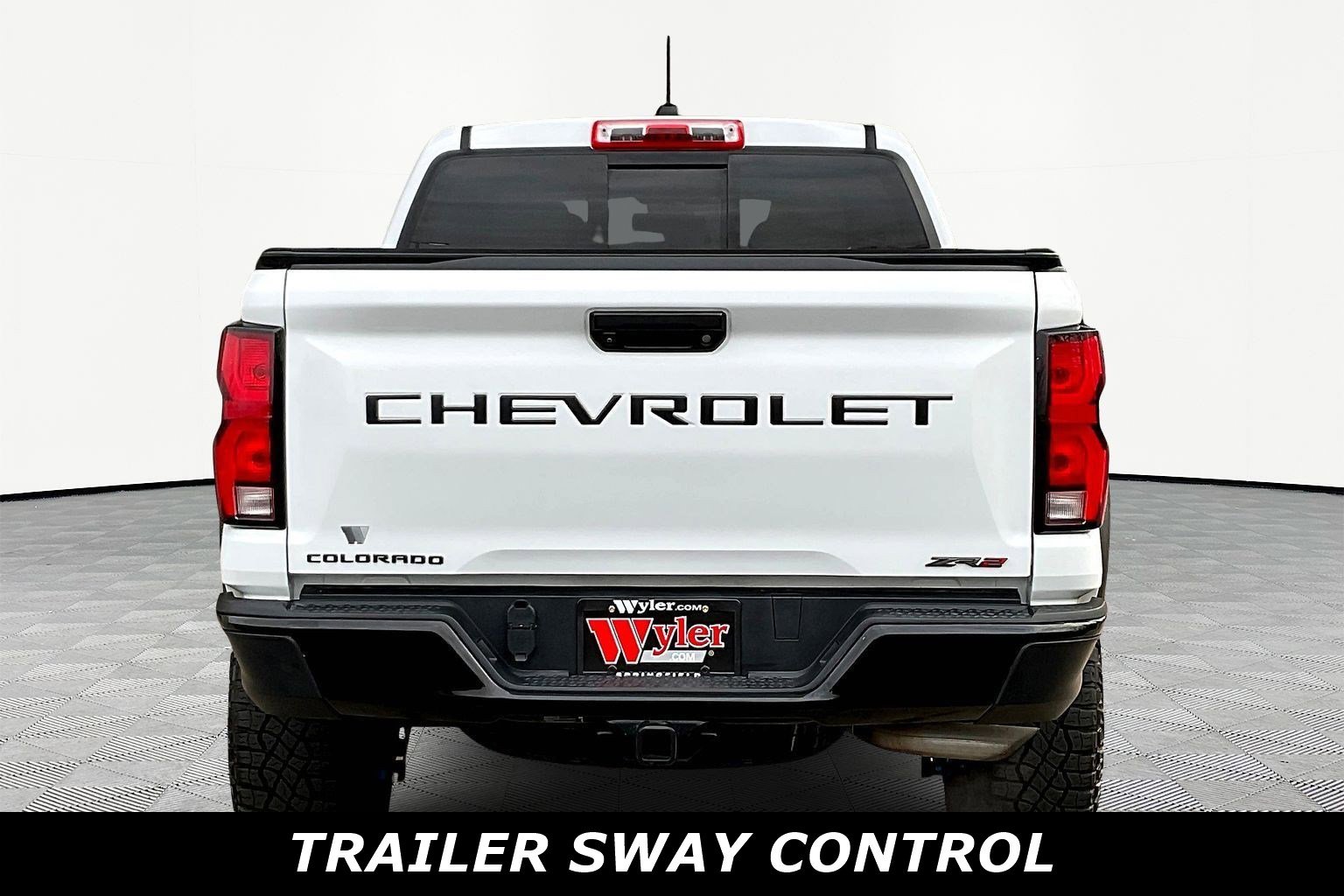 Used 2024 Chevrolet Colorado ZR2 image 5