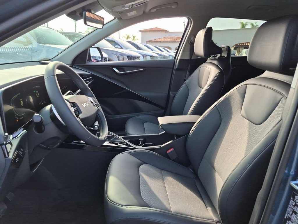 New 2026 Kia Niro EX FWD image 19