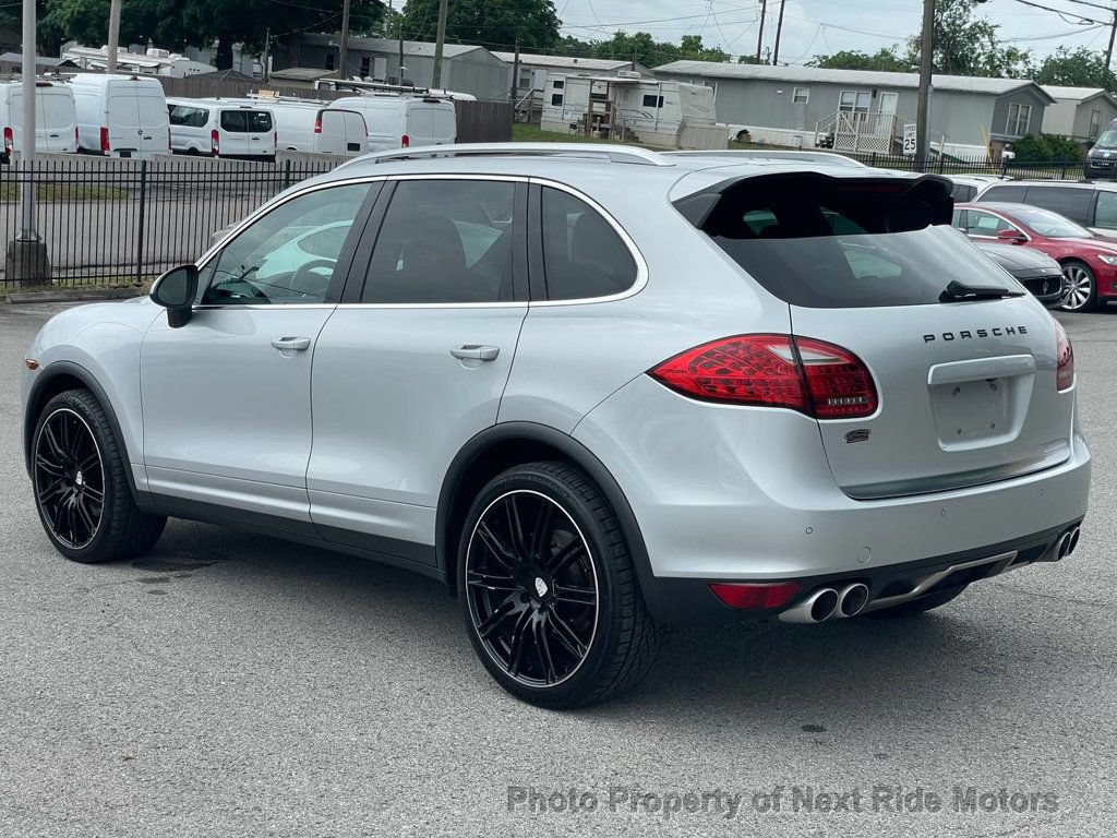 Used 2011 Porsche Cayenne AWD/4WD image 5