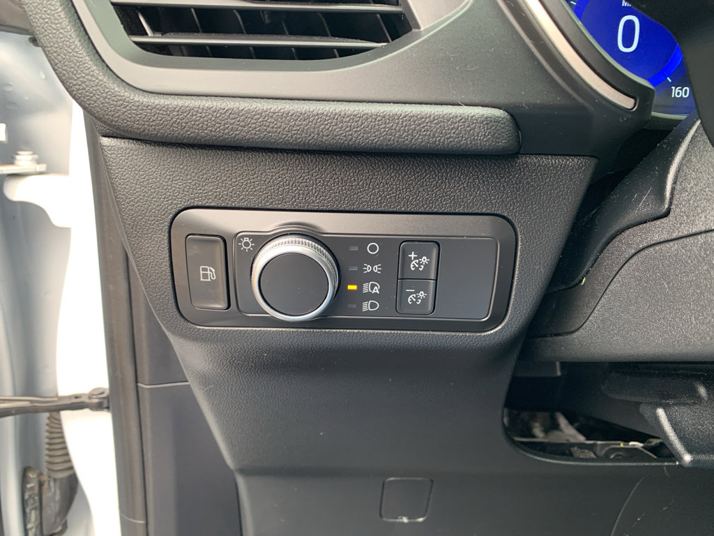 Used 2020 Ford Escape SE Sport image 18