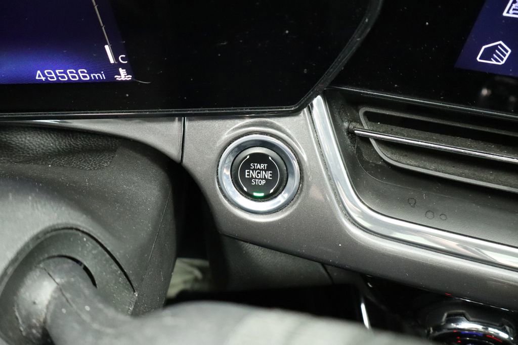 Used 2024 Chevrolet Trax ACTIV w/ Sunroof Package image 41