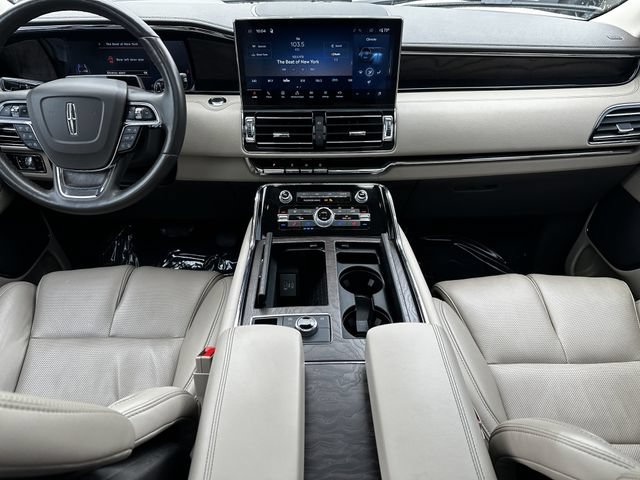 Certified 2024 Lincoln Navigator Reserve w/ Monochromatic Package AWD/4WD image 15