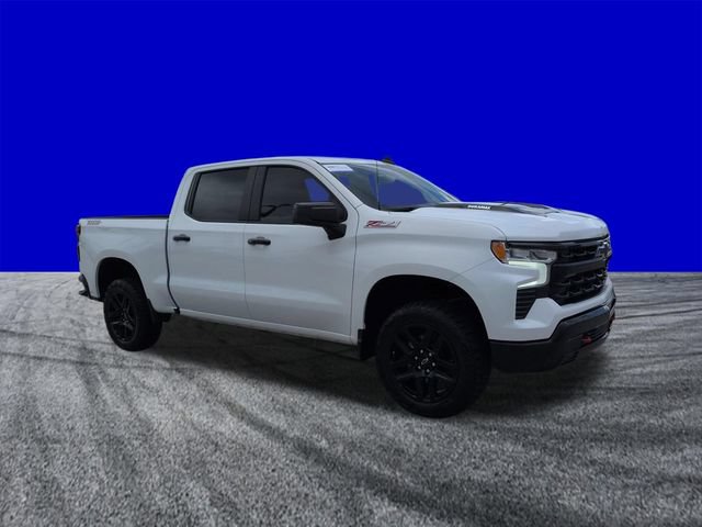 Used 2024 Chevrolet Silverado 1500 LT Trail Boss w/ Convenience Package II AWD/4WD image 2