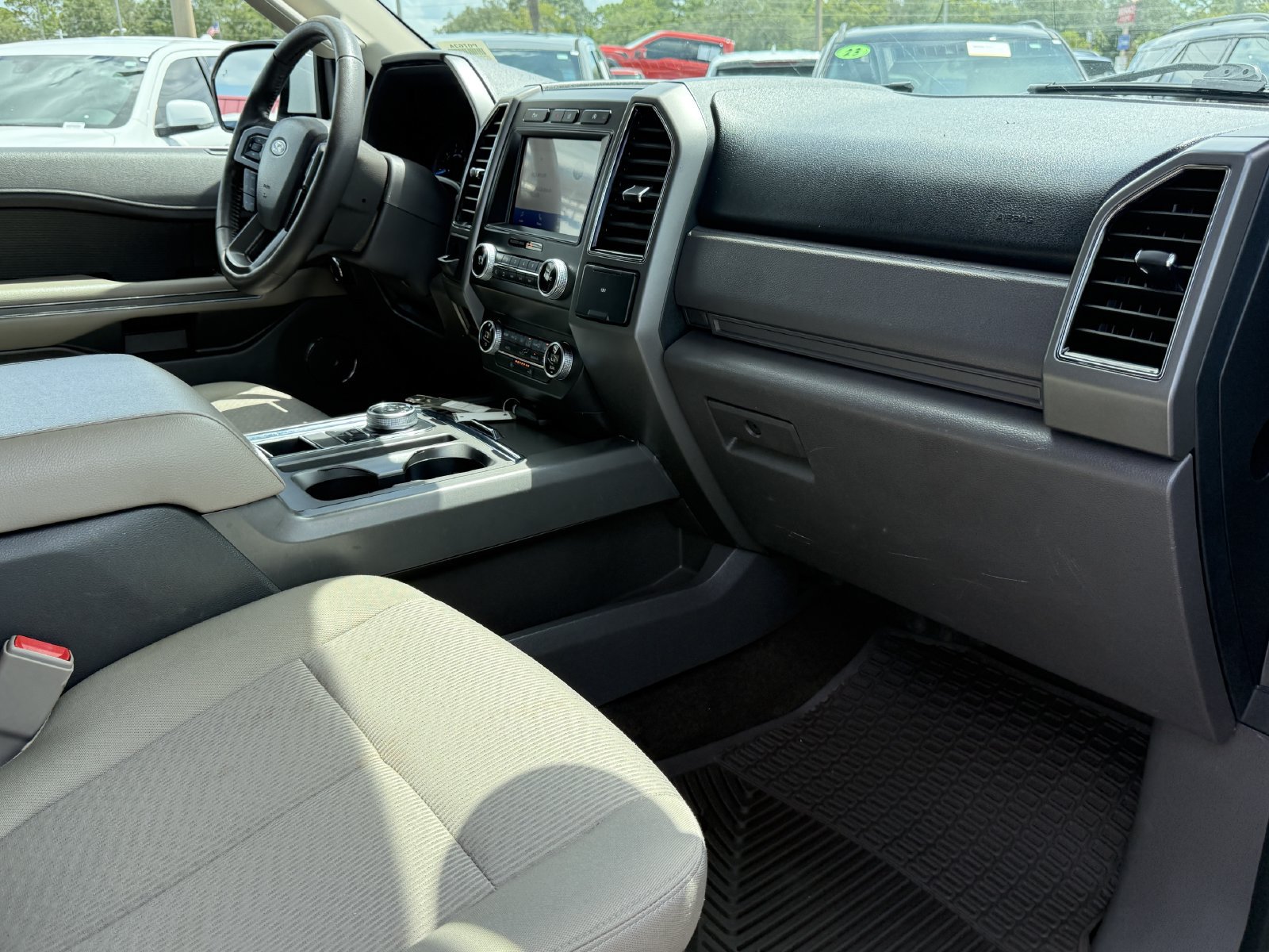 Used 2020 Ford Expedition XLT RWD image 17