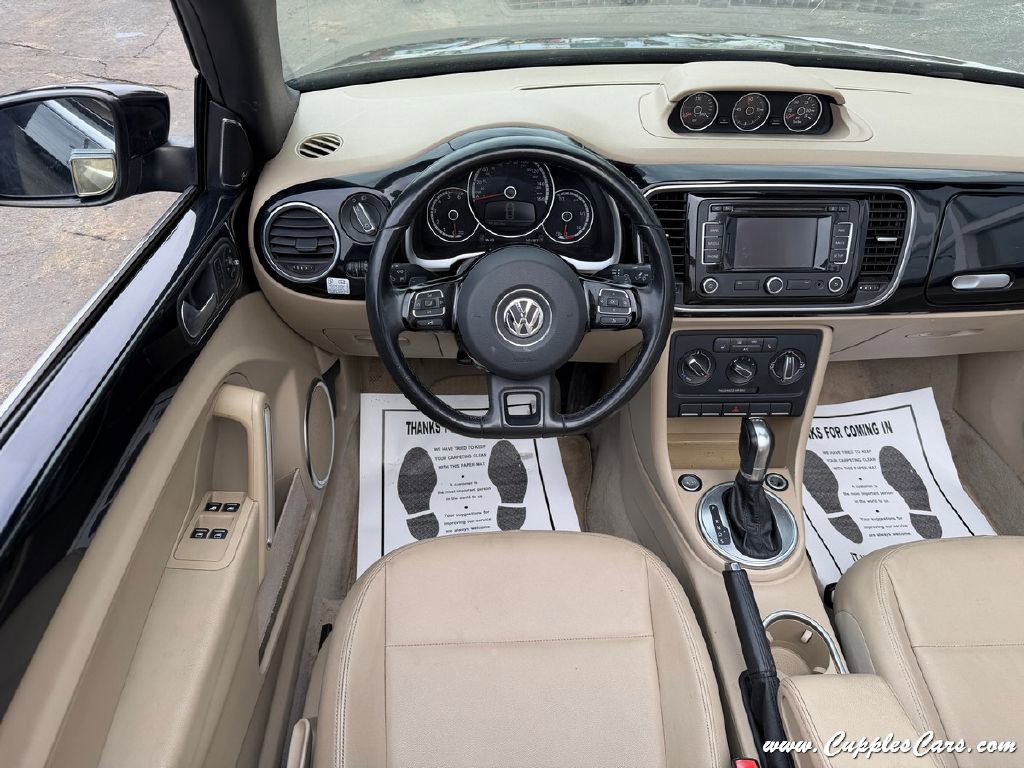 Used 2014 Volkswagen Beetle TDI image 17