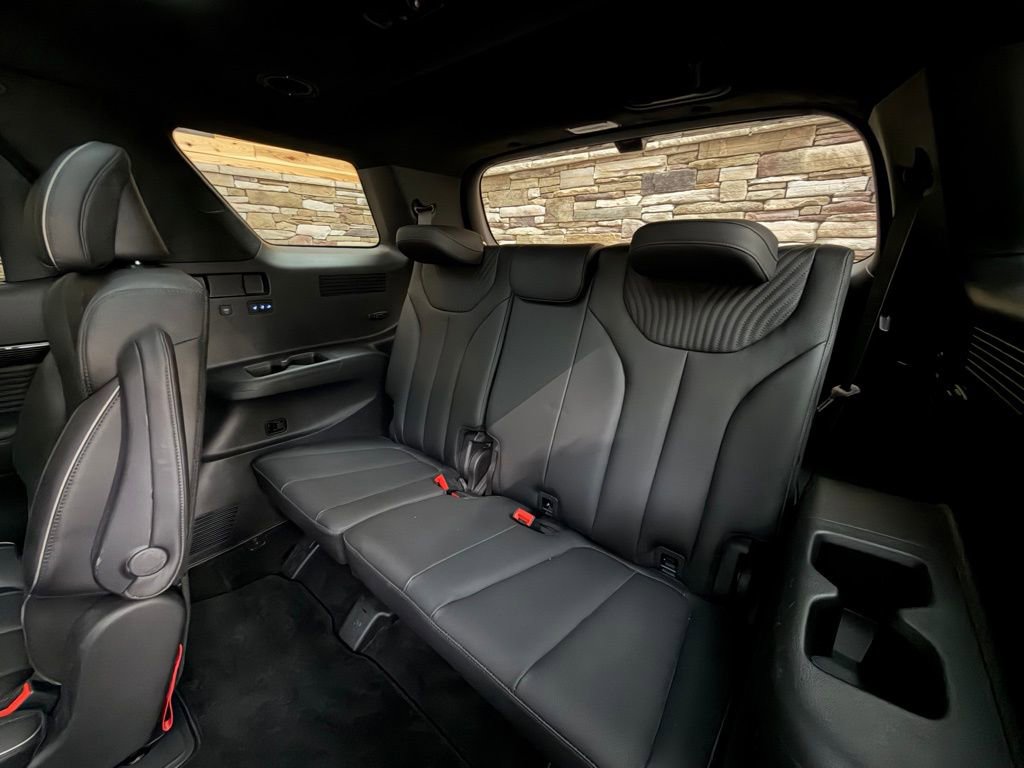 Used 2023 Hyundai Palisade Calligraphy w/ Cargo Package image 36