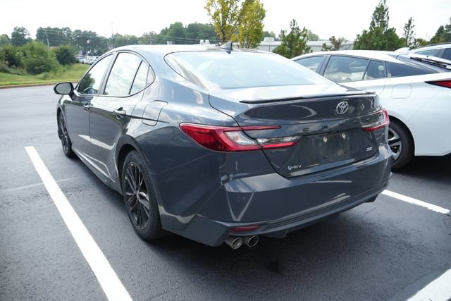 Used 2025 Toyota Camry SE FWD image 10