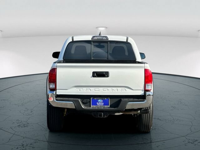Used 2016 Toyota Tacoma TRD Off-Road w/ Towing Package RWD image 5