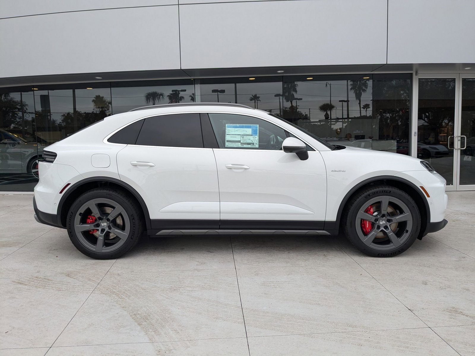 New 2025 Porsche Macan 4S Electric image 10