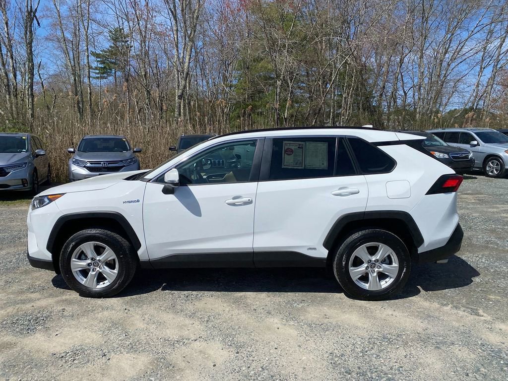 Used 2021 Toyota RAV4 XLE image 9