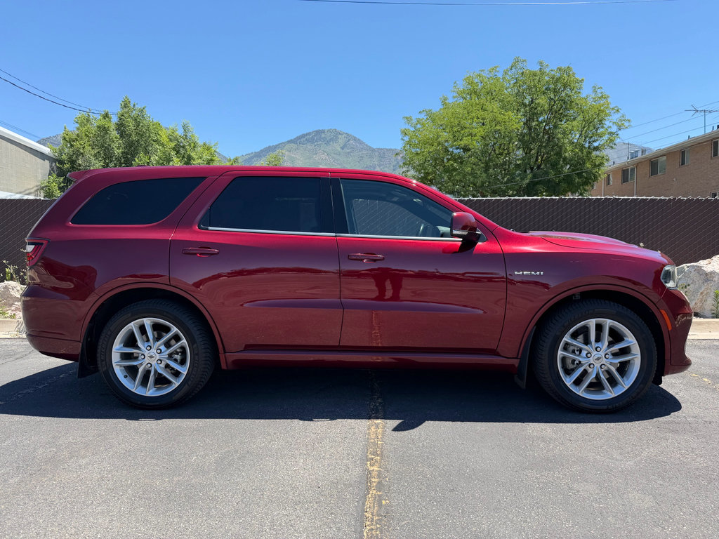 Used 2022 Dodge Durango R/T AWD/4WD image 2