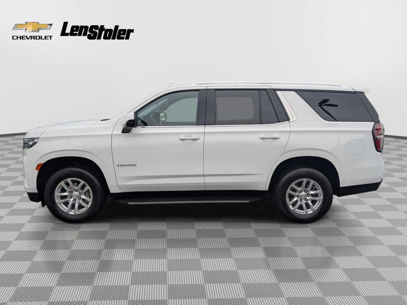 Used 2024 Chevrolet Tahoe LT AWD/4WD image 2