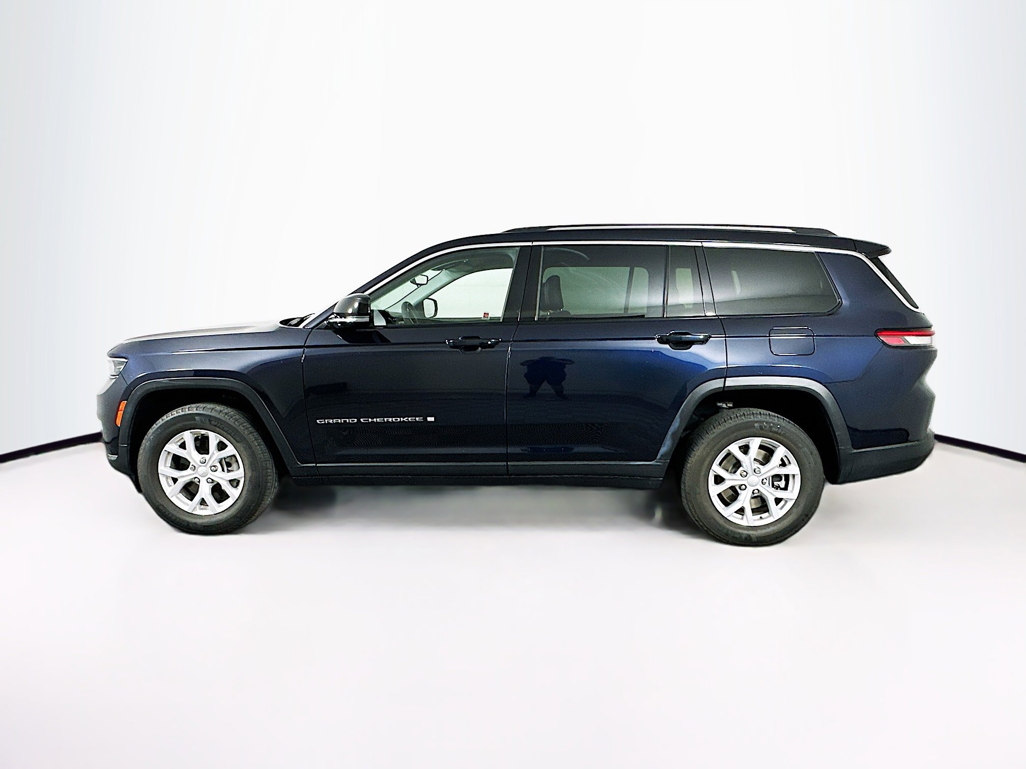 Used 2023 Jeep Grand Cherokee L Limited image 4
