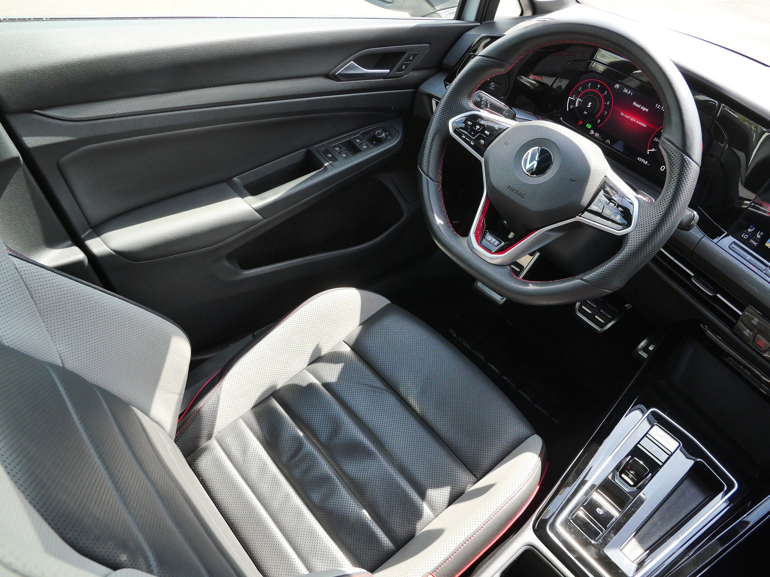 Certified 2023 Volkswagen GTI Autobahn FWD image 9