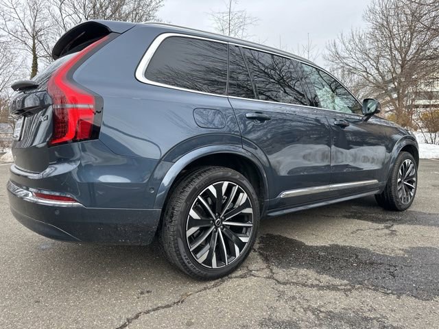 New 2026 Volvo XC90 B6 Plus w/ Protection Package Premier image 7
