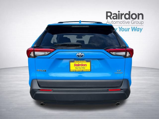 Used 2021 Toyota RAV4 LE AWD/4WD image 6
