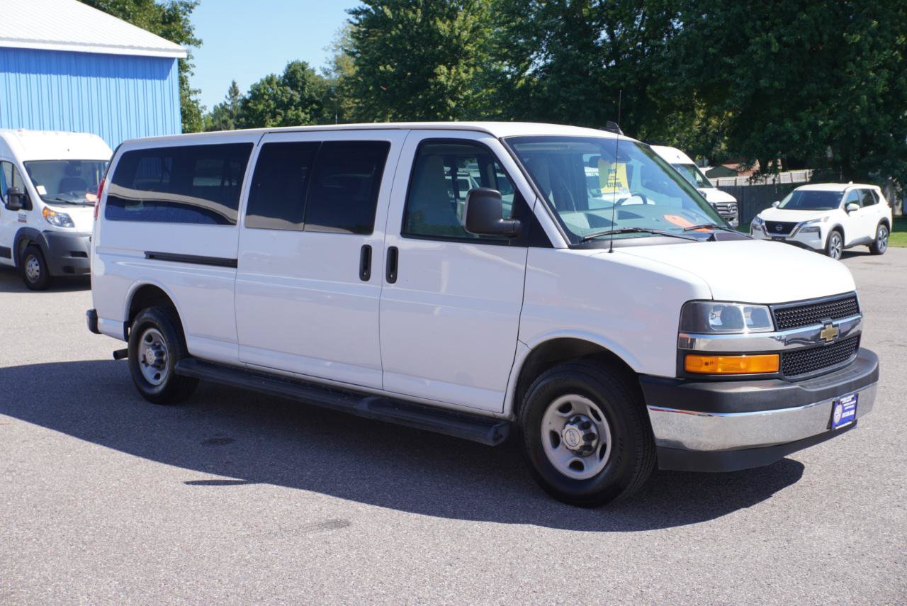 Used 2019 Chevrolet Express 3500 LT w/ LT Preferred Equipment Group RWD image 7