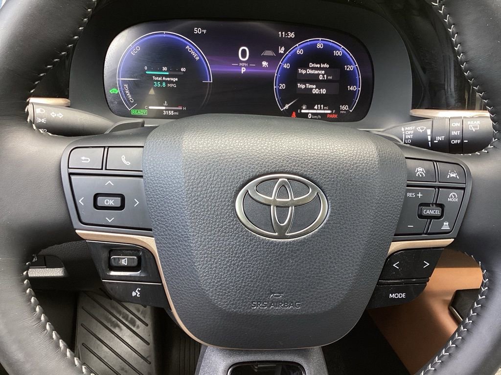 Used 2025 Toyota Crown Signia image 19