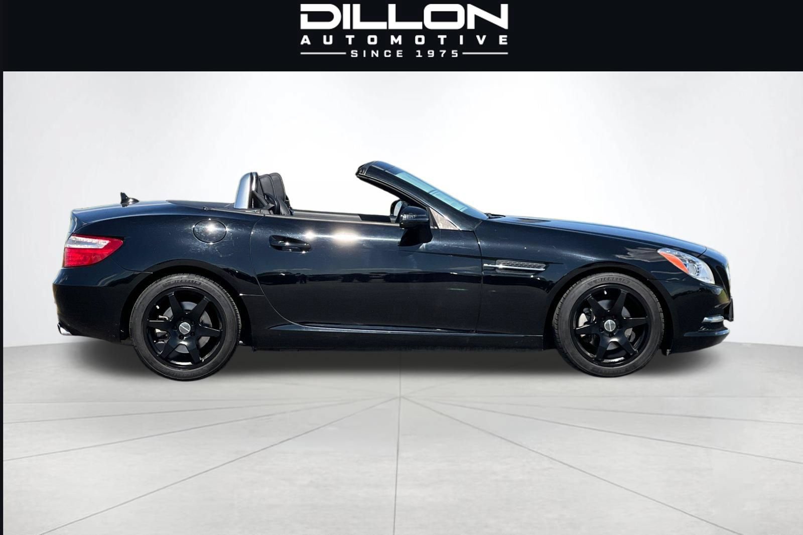 Used 2015 Mercedes-Benz SLK 250 image 3