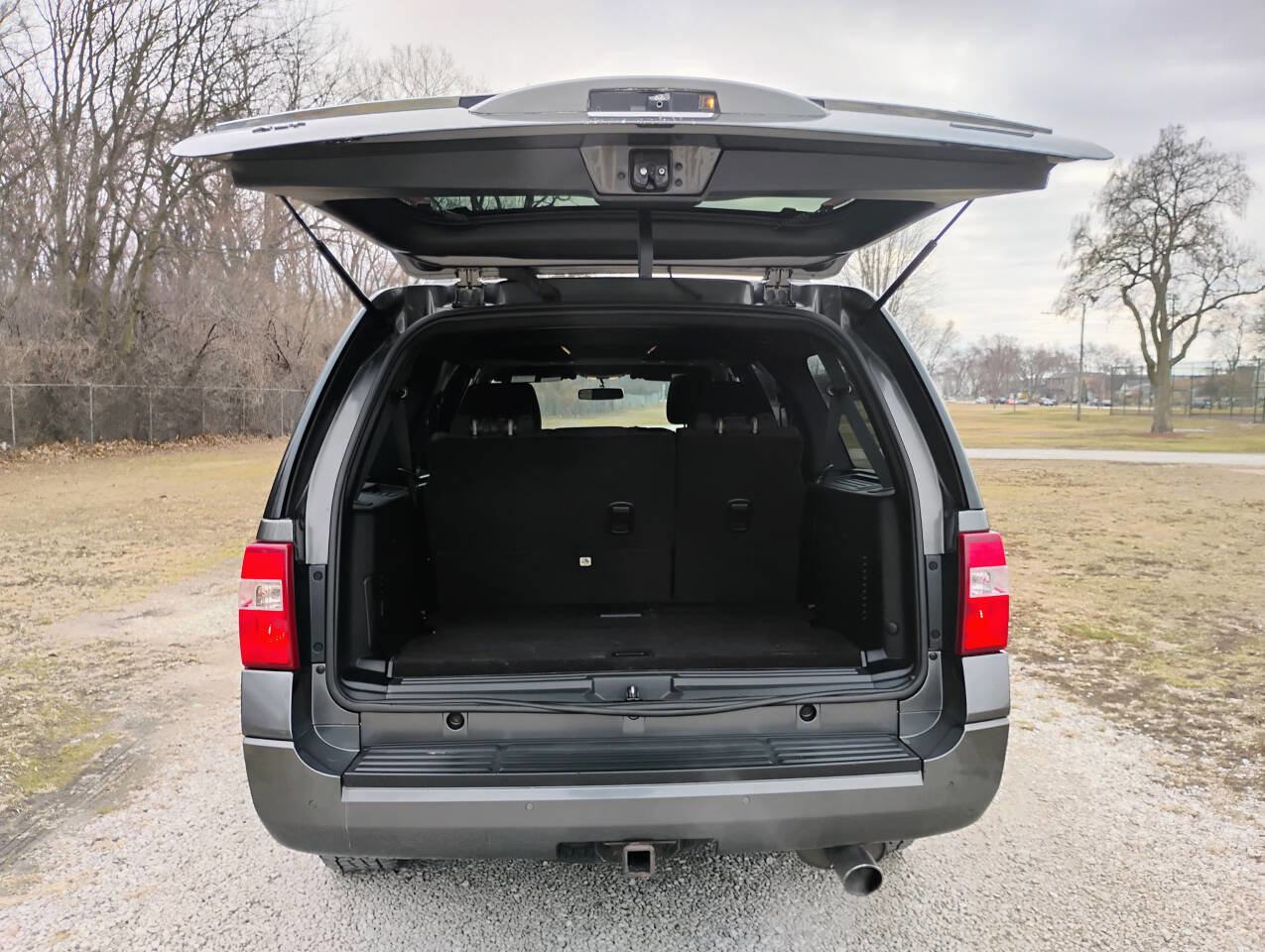 Used 2016 Ford Expedition EL XLT image 8