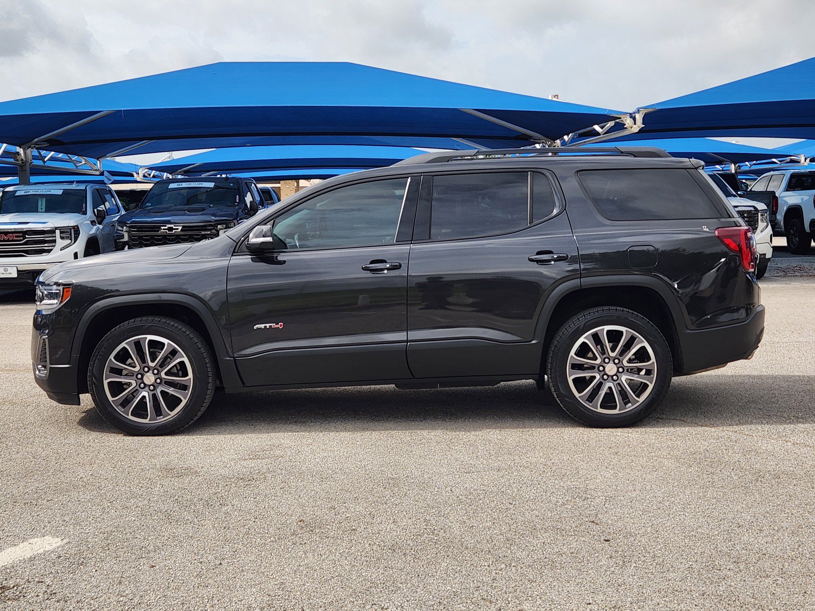 Used 2020 GMC Acadia AT4 AWD/4WD image 3