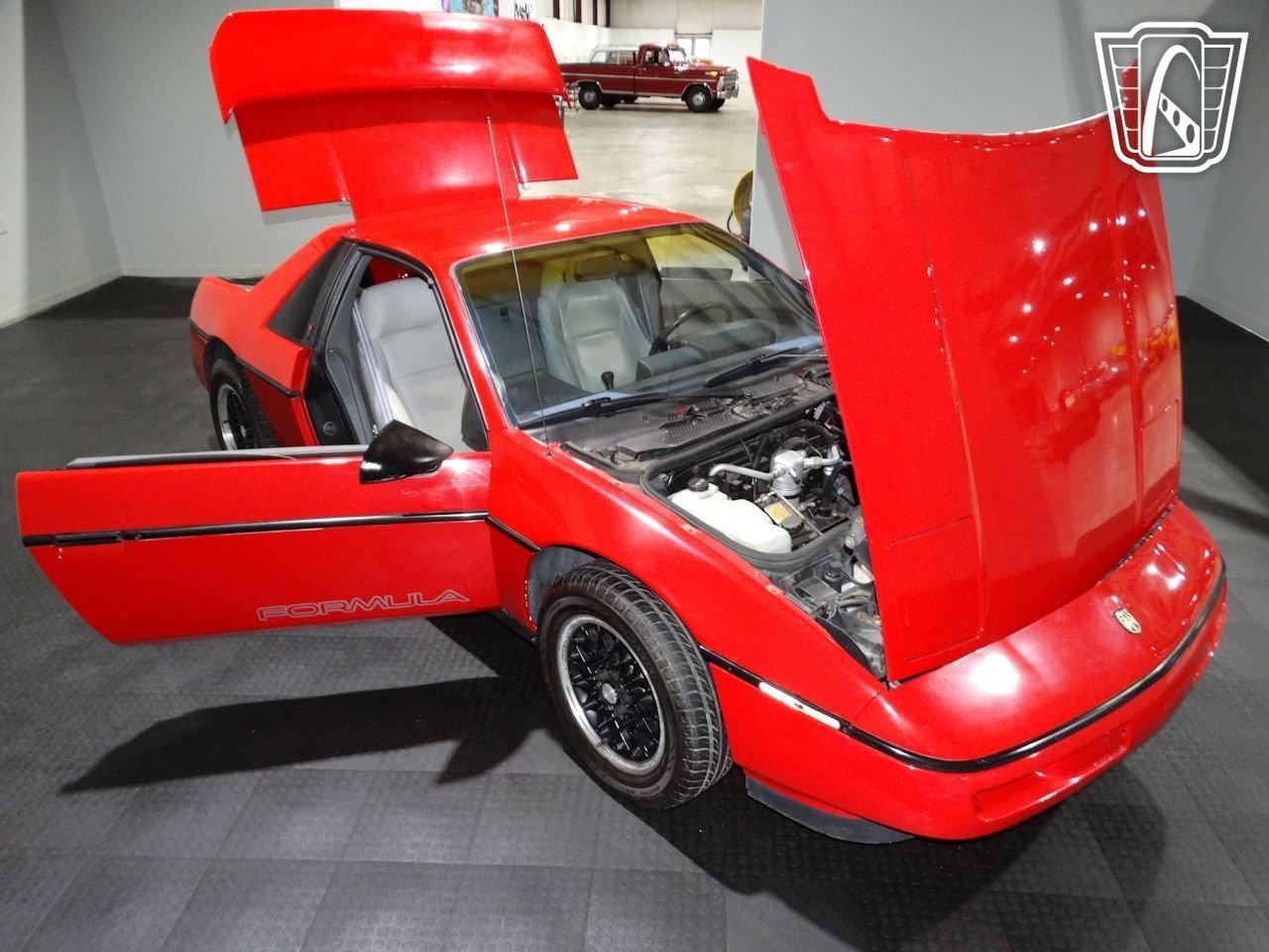Used 1988 Pontiac Fiero image 38