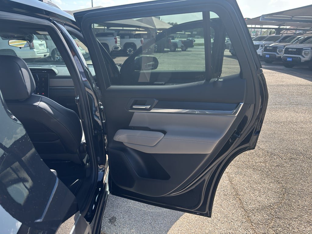 Used 2027 GMC Terrain Elevation w/ Elevation Premium Package FWD image 18