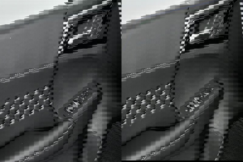 New 2025 Mitsubishi Outlander SEL Black Edition image 12