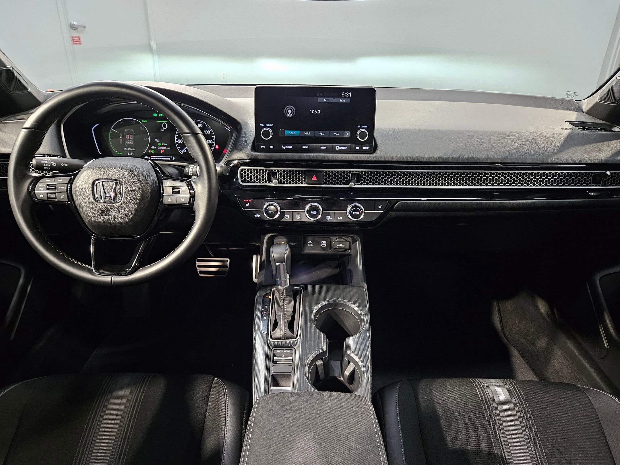 Used 2025 Honda Civic Sport image 10