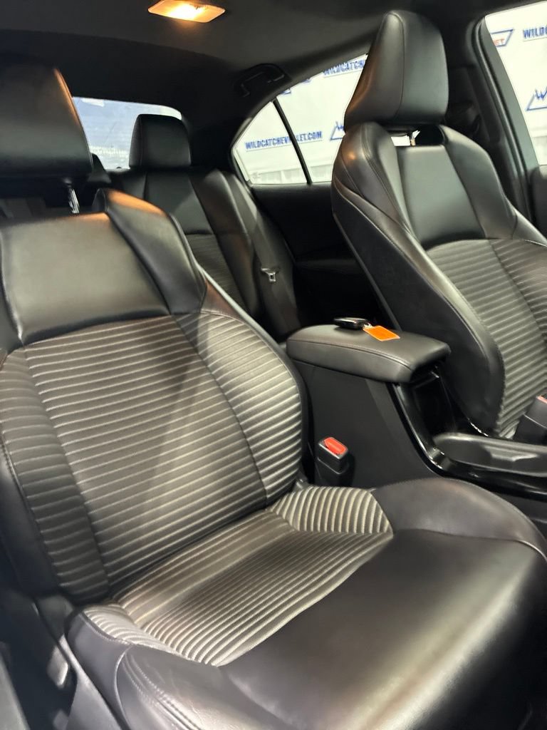 Used 2020 Toyota Corolla XSE FWD image 35