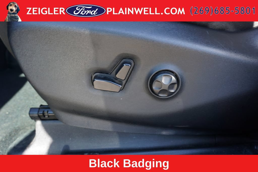 Used 2020 Chrysler Pacifica Touring w/ Advanced Safetytec Group FWD image 21