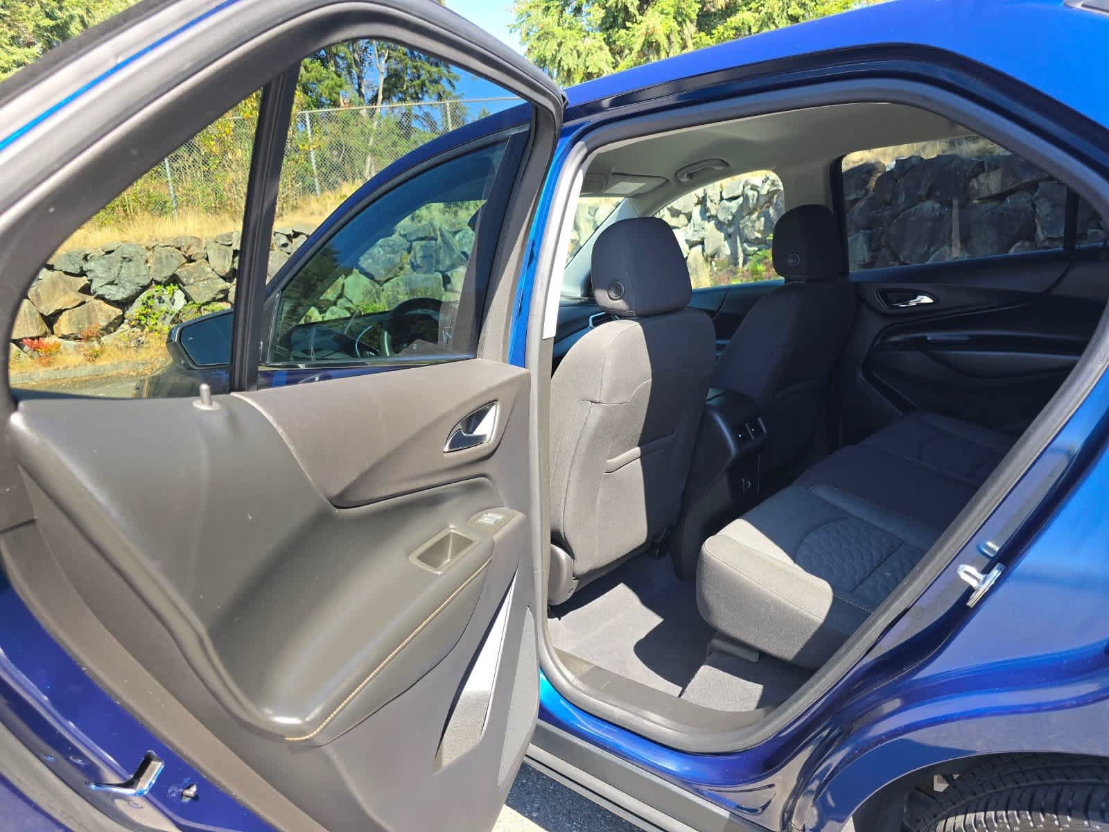 Used 2020 Chevrolet Equinox LT AWD/4WD image 23