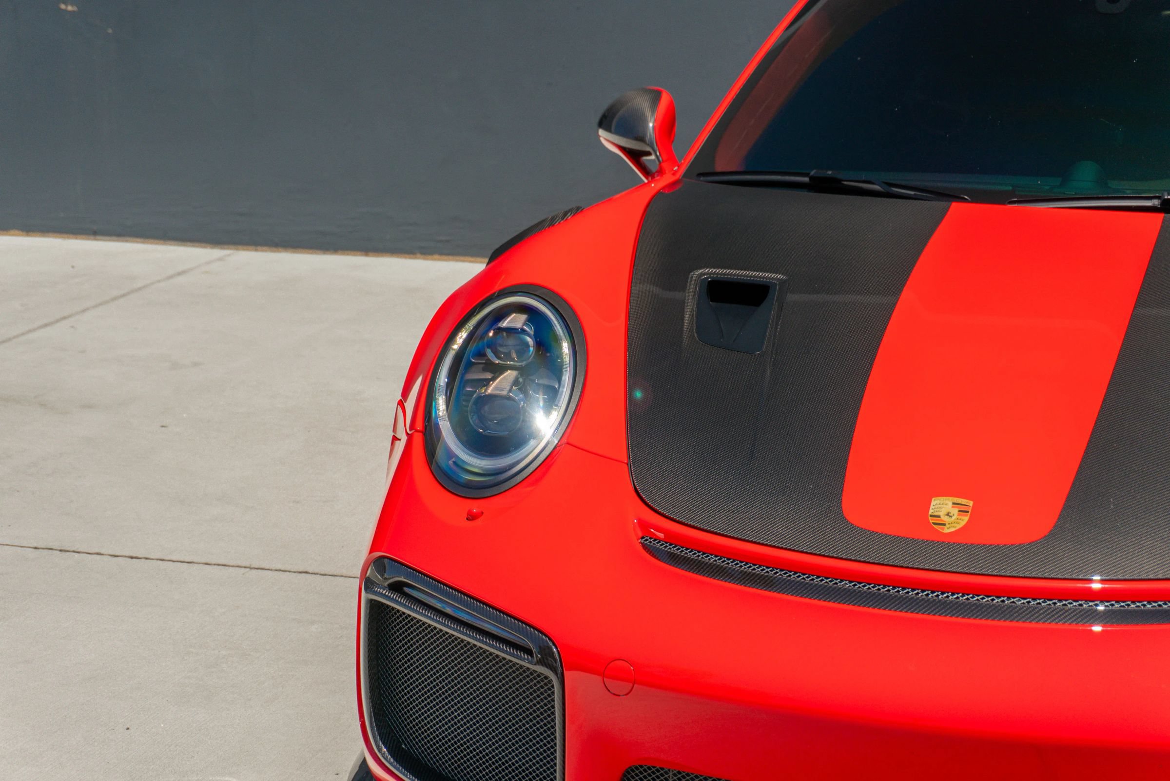 Used 2018 Porsche 911 GT2 RS RWD image 28