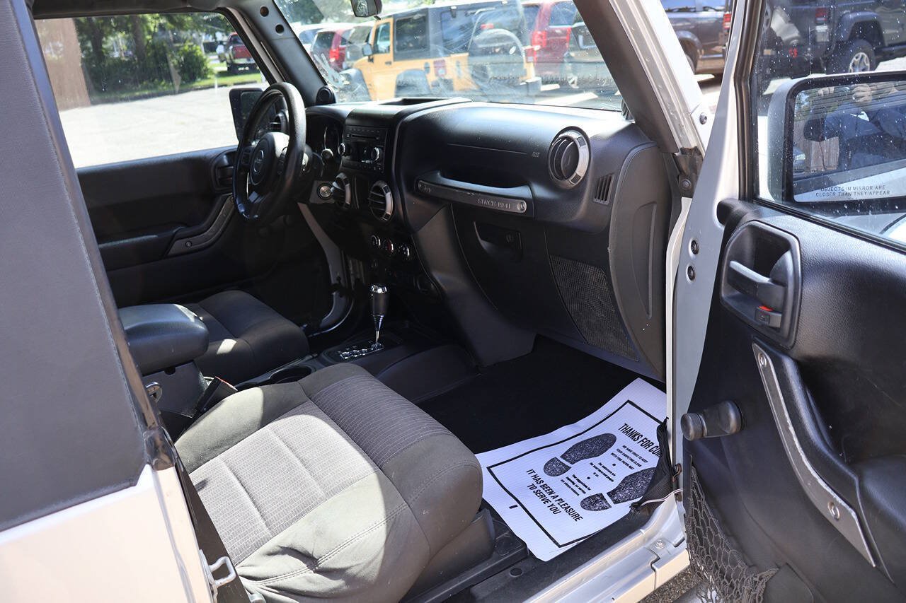 Used 2012 Jeep Wrangler Sport AWD/4WD image 22