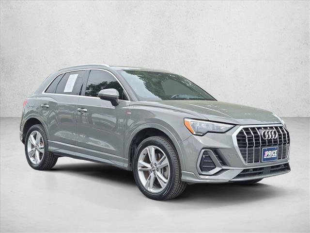 Used 2021 Audi Q3 2.0T Premium w/ Convenience Package AWD/4WD image 3
